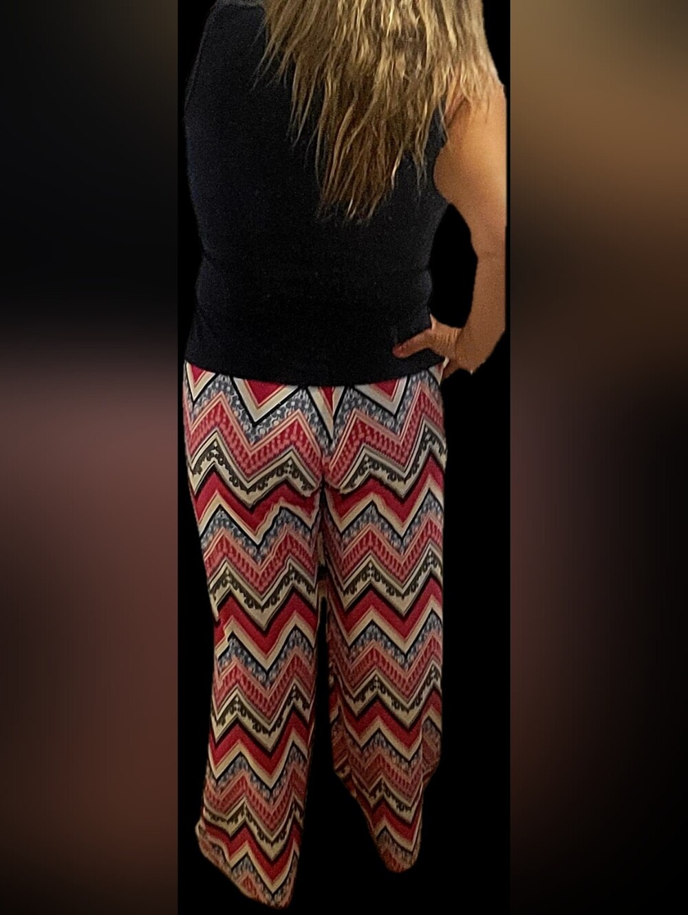 Jude Connally Chevron Print Pants M Pink Blue Pull-On Stretch Resort Palazzo USA